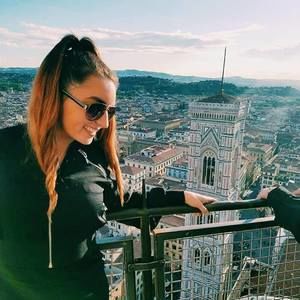 Meet your Posher, Nicole